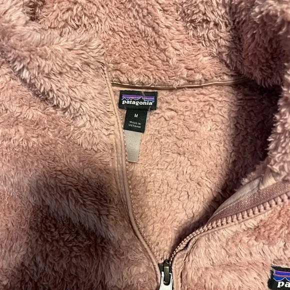 Patagonia Women’s Fleece Quarter Zip Pullover - Size Medium NWOT - Picture 3 of 3